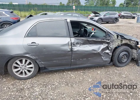 2010 Toyota Corolla S z USA, uszkodzony, nr VIN 2T1BU4EE1AC251156